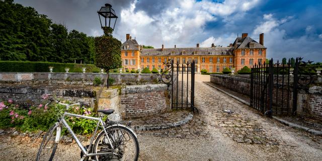 Château D Heudicourt Vélo © Jf Lange Adt De L Eure