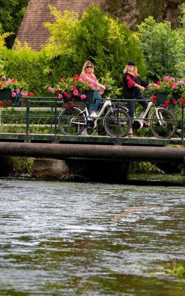 Balade A Velo A St Denis Le Ferment Adt De Leure J.f. Lange