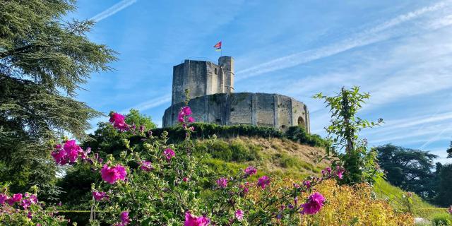 Parc Chateau De Gisors Au Printemps W Ml Vittori Vexin Normand Tourisme 2