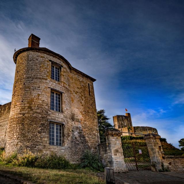 Chateau Fort De Gisors Entree Adt De Leure J.f. Lange